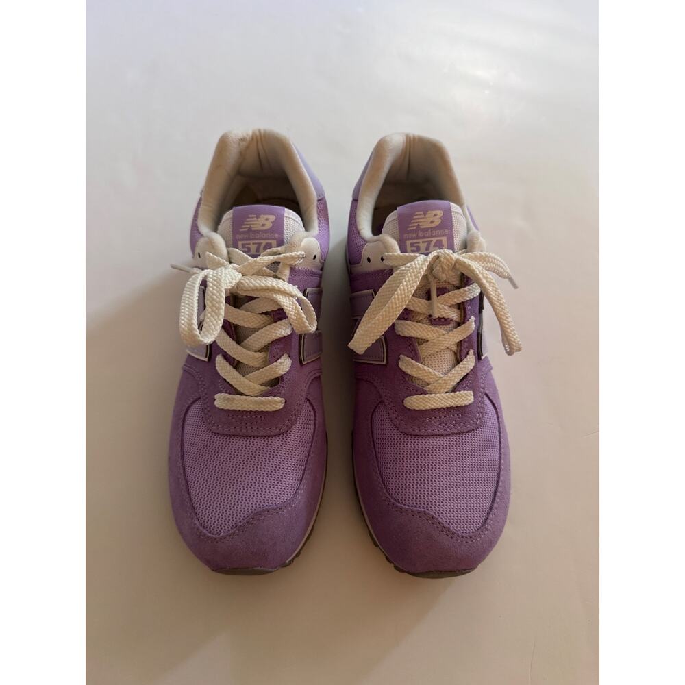 New Balance 574 lavender shoes M 6.5 / W 8 - Picture 2 of 7